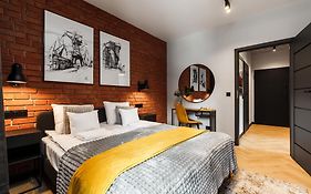 Mlode Miasto Doki Apartments By Happystay