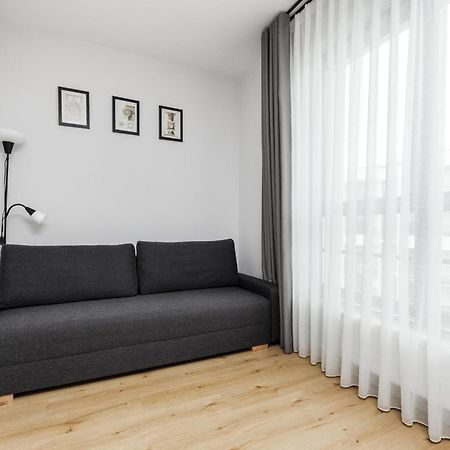 Mlode Miasto Doki Apartments By Happystay Gdańsk Zewnętrze zdjęcie